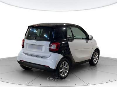 Smart ForTwo 1.0 71cv youngster twinamic Bianco usata Vicenza