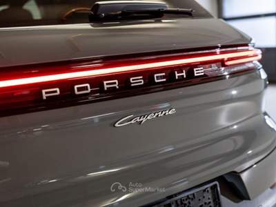 Porsche Cayenne 3.0 *Hybrid-Restyling-Tetto-Finanz.-Leasing* Grigio usata Guidonia Montecello