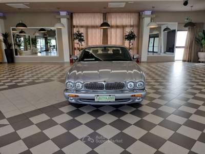 Jaguar XJ 3.2 SE EXECUTIVE Automatica * Finanziabile * Argento usata Guidonia Montecello
