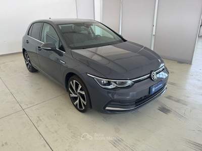Volkswagen Golf 2.0 TDI 150 CV DSG SCR Style Grigio usata Alba