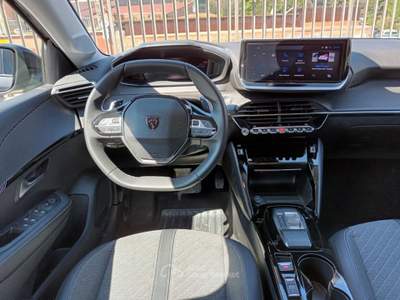 Peugeot 208 1200 HYBRID ALLURE 110CV E-DCS6 KEYLESS "16 ITALIA Grigio usata Roma