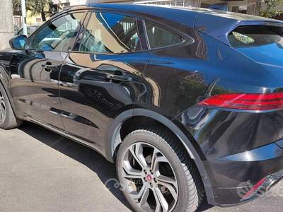 Jaguar E-Pace AWD aut. R-Dynamic usata Torino
