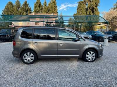 Volkswagen Touran Comfortline usata Bulgarograsso