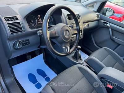 Volkswagen Touran Comfortline usata Bulgarograsso
