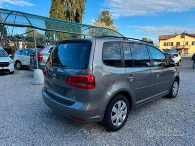 Volkswagen Touran Comfortline usata Bulgarograsso