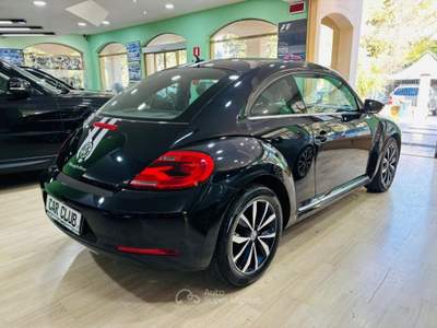 Volkswagen Maggiolino 1.6 TDI Design Nero usata Morano Calabro
