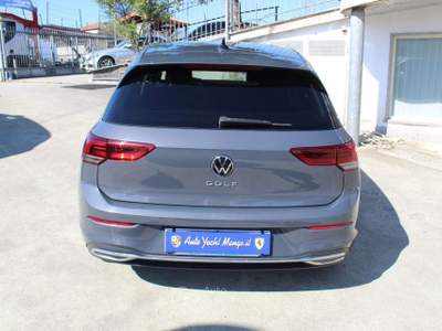 Volkswagen Golf VIII 2.0 TDI SCR Style 115CV Grigio usata Padula