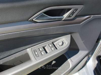Volkswagen Golf VIII 2.0 TDI SCR Style 115CV Grigio usata Padula