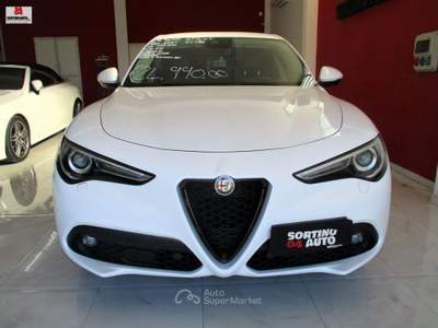 Alfa Romeo Stelvio 2.2 T.diesel 190CV AT8 Q4 Sprint Bianco usata Vittoria