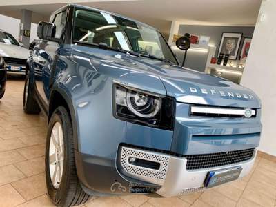 Land Rover Defender Defender 90 3.0d i6 mhev HSE awd 250cv auto Blu/Azzurro usata Rho
