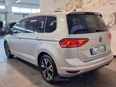 Volkswagen Touran  2.0 TDI 150 CV DSG Executive BMT Argento usata Rezzato