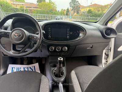 Toyota Aygo X 1.0 VVT-i 72 CV 5p. Trend Bianco usata San Giorgio di Piano