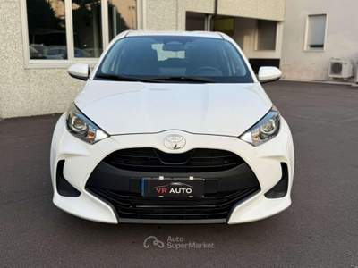 Toyota Yaris Hybrid 1.5h Active PROMO KASKO Bianco usata Verona