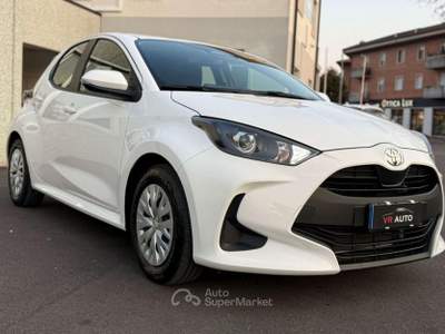 Toyota Yaris Hybrid 1.5h Active PROMO KASKO Bianco usata Verona