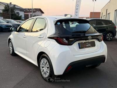 Toyota Yaris Hybrid 1.5h Active PROMO KASKO Bianco usata Verona