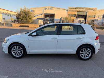 Volkswagen Golf  1.4 TGI 5p. Executive BlueMotion Bianco usata Follonica