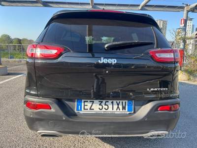 Jeep Cherokee II 170CV 4WD Active Drive Li usata Torino