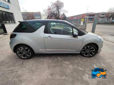 DS Automobiles DS 3 Citroen DS3 1.6 thp Sport Chic 155cv usata Asti