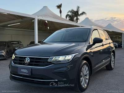 Volkswagen Tiguan Tiguan 2.0 TDI 150CV SCR DSG Life Grigio usata San Michele Salentino