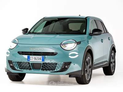 Fiat 600 Hybrid 110 CV DCT MHEV Pop usata CARRARA