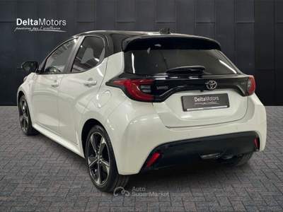 Toyota Yaris  - yaris 1.5h 130 premiere Bianco usata Montecosaro