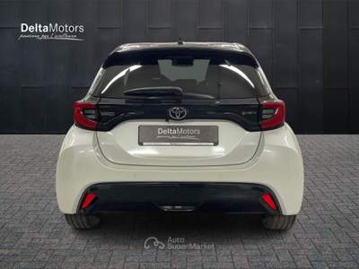 Toyota Yaris  - yaris 1.5h 130 premiere Bianco usata Montecosaro