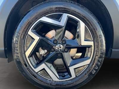 Volkswagen Taigo Taigo 1.0 TSI 115 CV R-Line Argento usata Montecatini-Terme