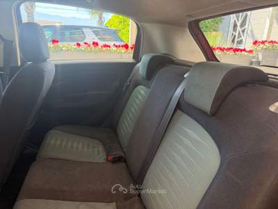 Fiat Grande Punto Grande Punto 1.4 GPL 5 porte Dynamic Lilla usata Pompei