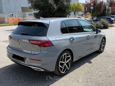 Volkswagen Golf 2.0 tdi 1st Edition Style 150cv dsg Grigio usata Pianoro