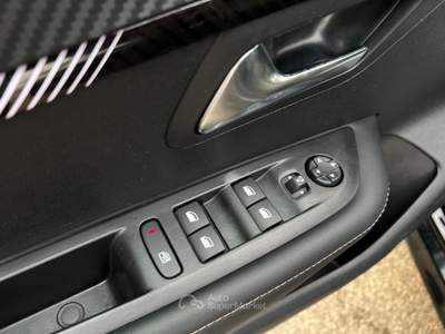 Peugeot 208 1.2 puretech Allure s&amp;s 100cv #VARI COLORI Nero usata Martellago