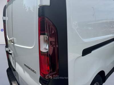 Renault Trafic Trafic T29 2.0 Dci 145cv Pl-Tn Furgone Energy Ice Bianco usata Cassola