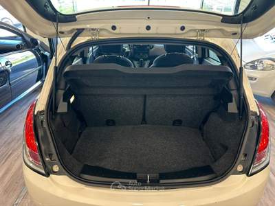 Lancia Ypsilon 85 CV 5 porte Metano Ecochic Gold Bianco usata Pieve a Nievole