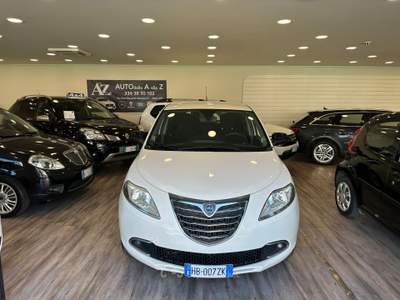 Lancia Ypsilon 85 CV 5 porte Metano Ecochic Gold Bianco usata Pieve a Nievole