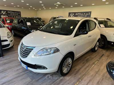 Lancia Ypsilon 85 CV 5 porte Metano Ecochic Gold Bianco usata Pieve a Nievole