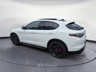 Alfa Romeo Stelvio 2.2 TD 210 CV Veloce AT8 Q4 con 7500euro extra optional Bianco usata ARTOGNE