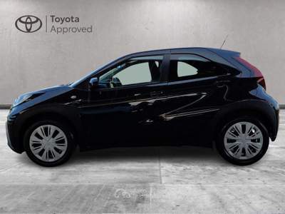 Toyota Aygo X 1.0B (72 CV) Active Nero usata Cagliari