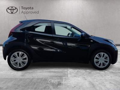 Toyota Aygo X 1.0B (72 CV) Active Nero usata Cagliari