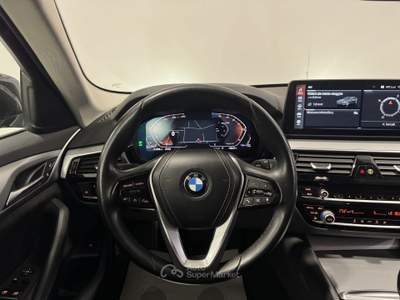 BMW Serie 5 520d 520d xDrive Business Auto MH48V Touring usata Caresanablot