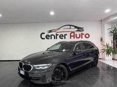 BMW Serie 5 520d 520d xDrive Business Auto MH48V Touring usata Caresanablot