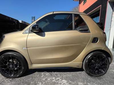 Smart ForFour BRABUS PARI AL NUOVO RATA MENSILE 336,00 EURO  EQ 60kW prime Oro usata Roma