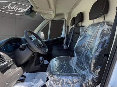 Peugeot Boxer 2.2 140 cv Diesel 35 L2H2 Bianco usata Venezia