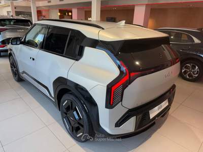 Kia EV3 81.4 kWh GT-line usata Castellammare di Stabia