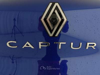Renault Captur ECO-G 100 CV Evolution Blu/Azzurro usata Capua