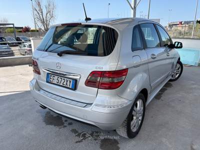 Mercedes-Benz Classe B B 200 CDI Premium Argento usata ALTAMURA