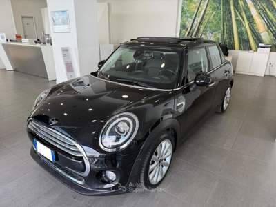 MINI Cooper Mini 5p 1.5 Cooper D auto usata Castellammare di Stabia