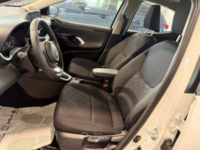 Mazda 2 Hybrid Full Hybrid Electric 1.5 VVT Centre-Line usata Castellammare di Stabia