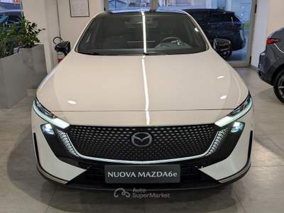 Mazda 6e 68,8kWh Standard Range 258CV Takumi Bianco usata Castellammare di Stabia