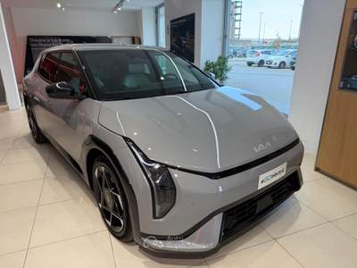 Kia EV6 EV4 58.3 kWh Standard range Air usata Castellammare di Stabia