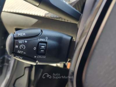 Peugeot 208 Allure 1200 Benz 100 CV Km0 Grigio usata MONOPOLI