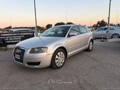 Audi A3 A3 SPB 2.0 16V TDI Ambiente usata Cervia